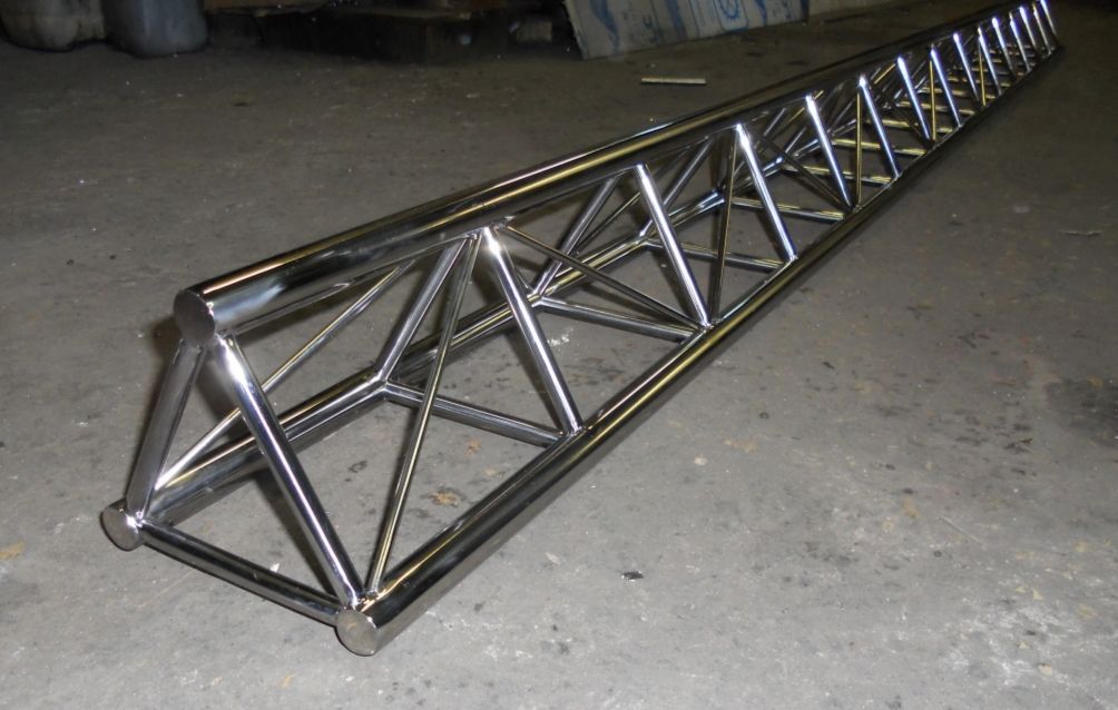 Металлическая ферма из нержавеющей стали